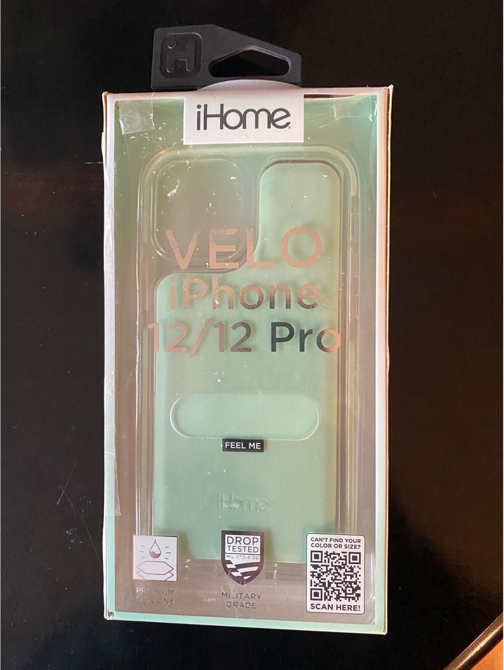 iHome Velo Silicone Impact Case for iPhone 12/12 Pro Mint Green